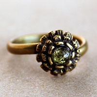 Кольцо «Одуванчик» зеленое