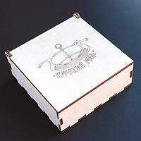 Большая деревянная коробочка